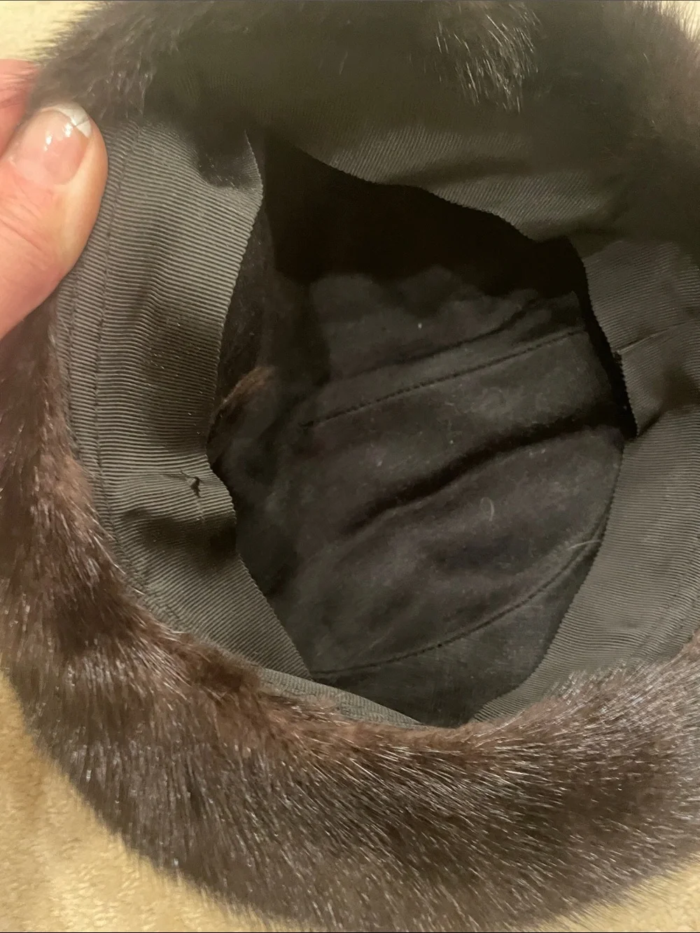 Vintage fur hats from 1950 - Picture 3 of 5